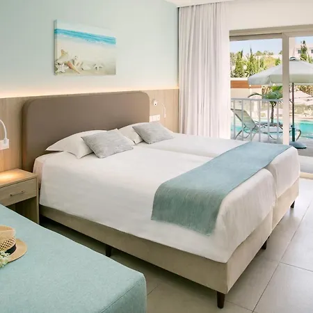 Otel Asterias Aya Napa