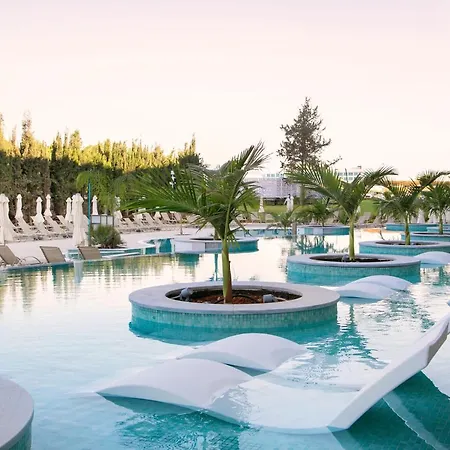 Asterias Otel Aya Napa