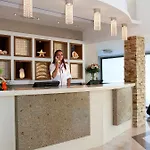 Asterias Hotell 4*
