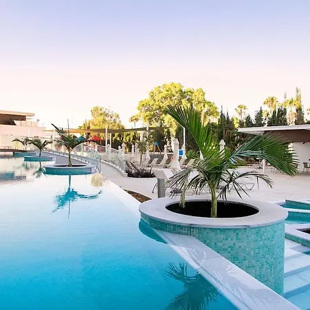 Asterias Hotel