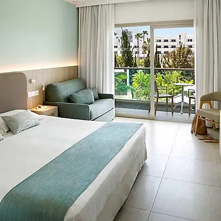 استيرياس بيتش 4*