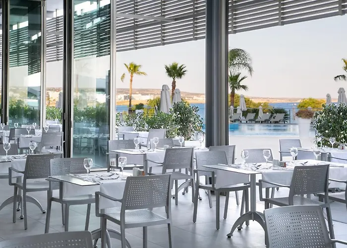 Asterias 4* Ajía Nápa