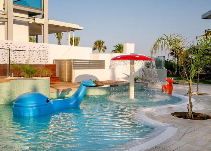 Asterias 4* Ajía Nápa