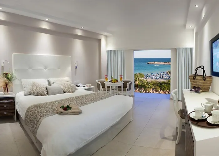 Szálloda Asterias Ajía Nápa